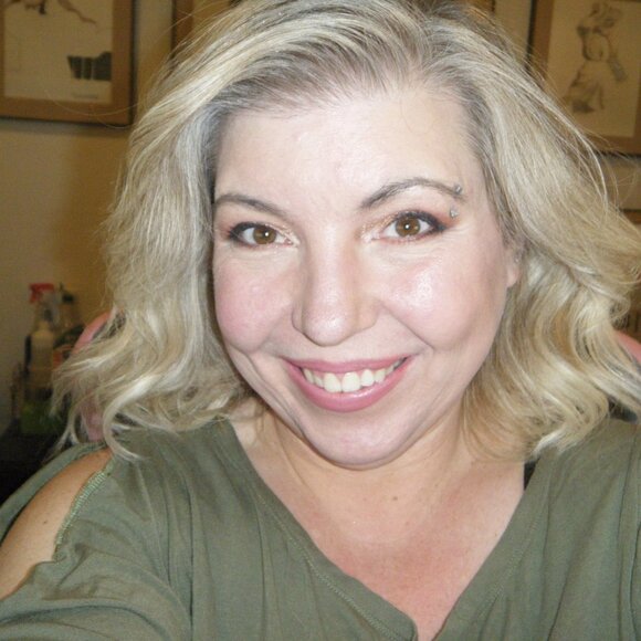 Meet your Posher, Cody - Picture 1 of 1